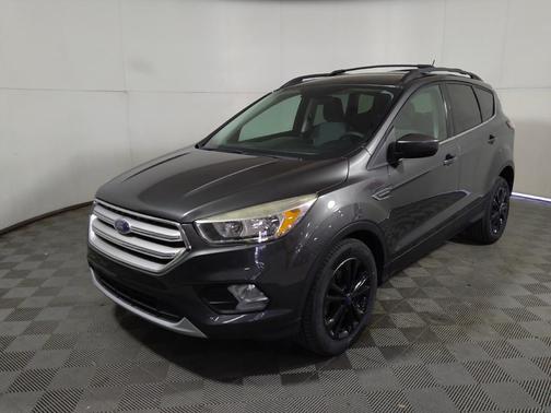 Magnetic Metallic 2018 Ford Escape SE