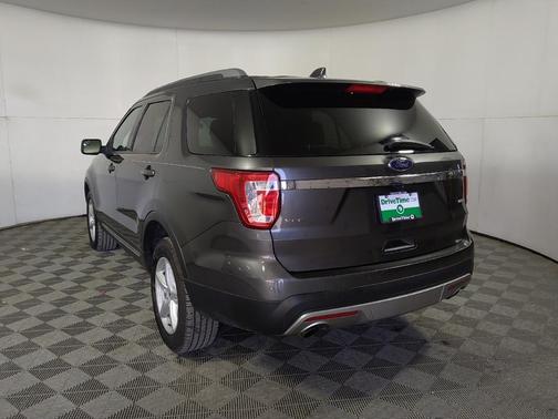 Gray 2017 Ford Explorer XLT
