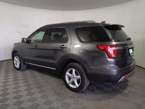 Gray 2017 Ford Explorer XLT