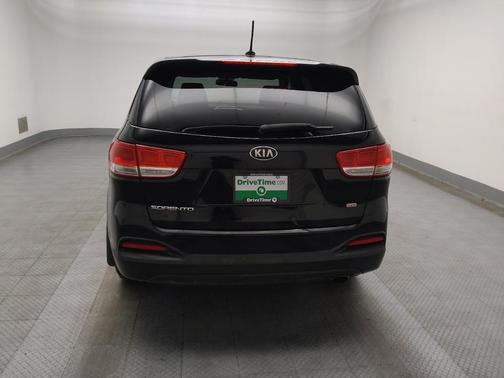 2016 Kia Sorento L