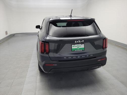 2022 Kia Sorento LX