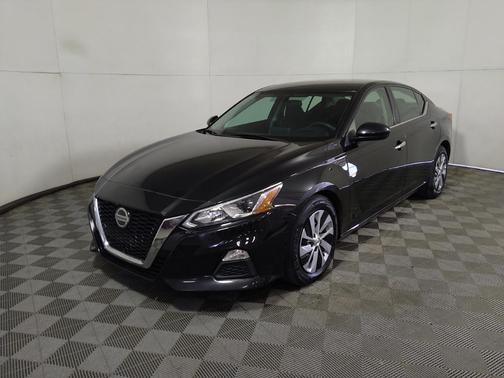 Super Black 2020 Nissan Altima S FWD