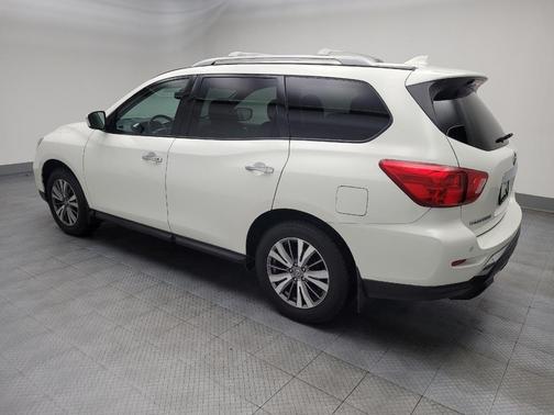 2020 Nissan Pathfinder SV