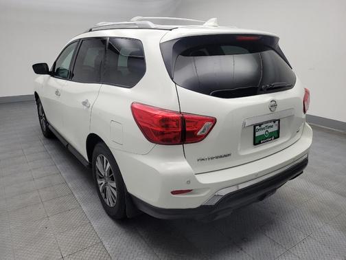 2020 Nissan Pathfinder SV