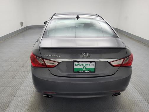 2013 Hyundai SONATA SE