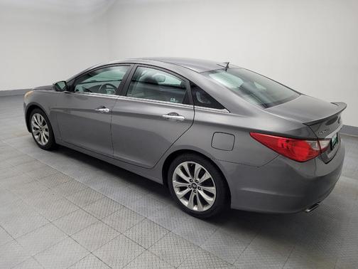 2013 Hyundai SONATA SE