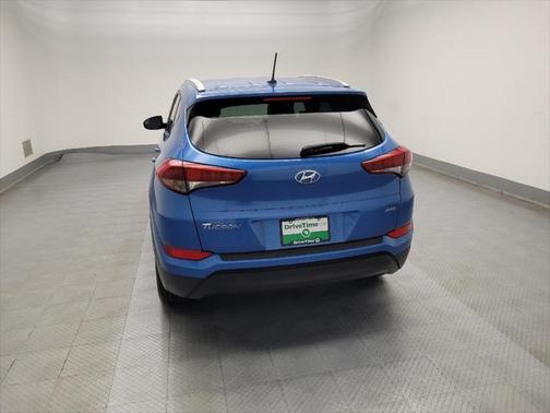2017 Hyundai TUCSON SE