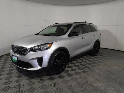 Sparkling Silver 2020 Kia Sorento S