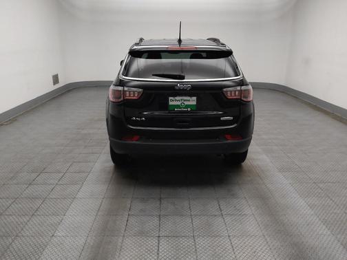 Diamond Black Crystal Pearlcoat 2019 Jeep Compass Latitude