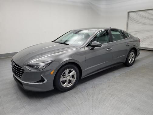 2022 Hyundai SONATA SE
