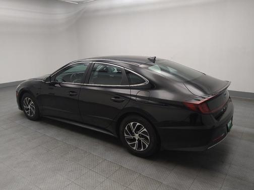 2023 Hyundai SONATA Hybrid Base