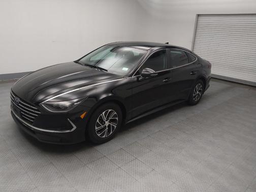 2023 Hyundai SONATA Hybrid Base