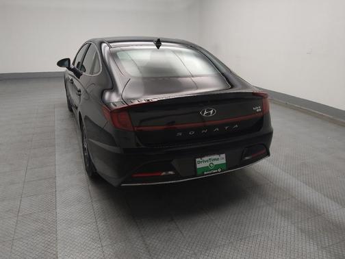 2023 Hyundai SONATA Hybrid Base