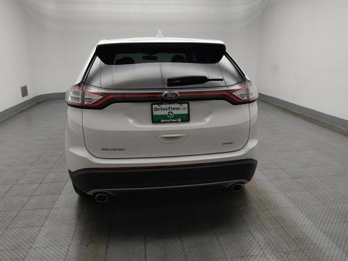 White 2016 Ford Edge SEL