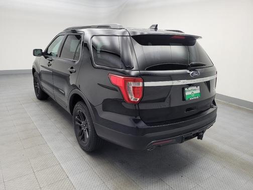2017 Ford Explorer Base