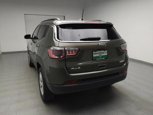 Olive Green Pearlcoat 2019 Jeep Compass Latitude