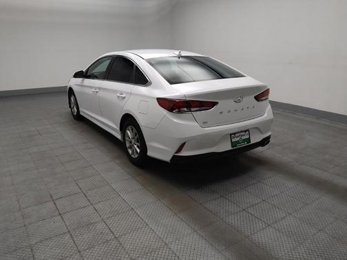 Quartz White Pearl 2019 Hyundai SONATA SE