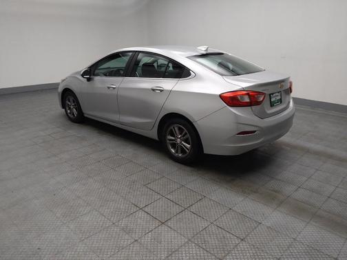 Silver Ice Metallic 2018 Chevrolet Cruze LT
