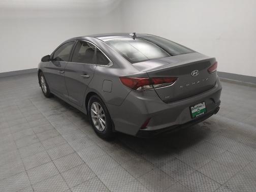 2018 Hyundai SONATA SE