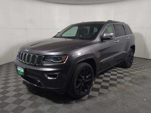 Granite Crystal Metallic Clearcoat 2017 Jeep Grand Cherokee Limited