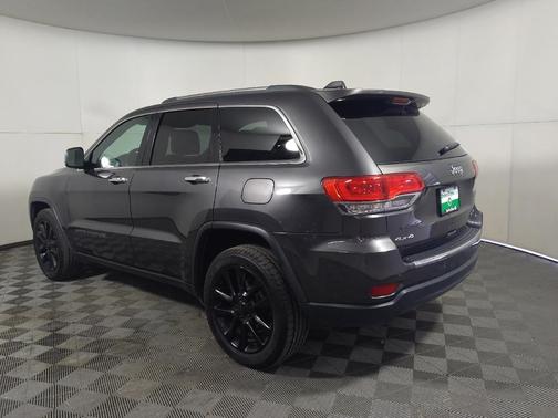Granite Crystal Metallic Clearcoat 2017 Jeep Grand Cherokee Limited