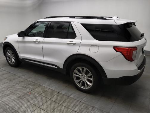 Oxford White 2020 Ford Explorer XLT