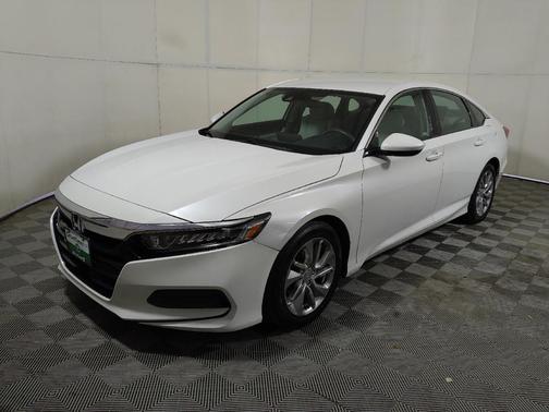 Platinum White Pearl 2019 Honda Accord LX