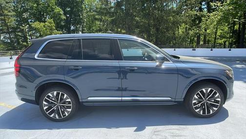 2025 Volvo XC90 B6 Plus 7-Seater