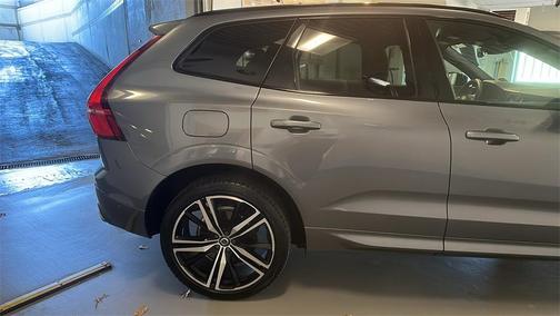 2021 Volvo XC60 T6 R-Design