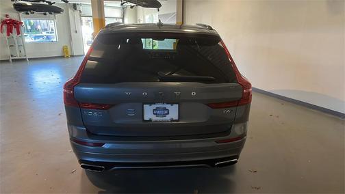 2021 Volvo XC60 T6 R-Design
