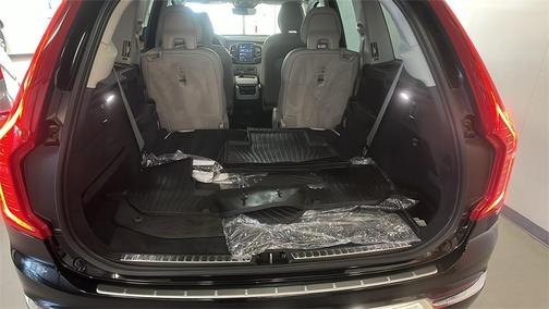 2024 Volvo XC90 B6 Plus Bright Theme 6-Seater
