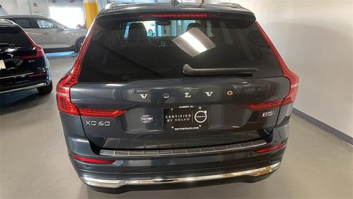2022 Volvo XC60 B5 Inscription