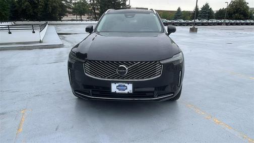 2025 Volvo XC90 B6 Plus 7-Seater