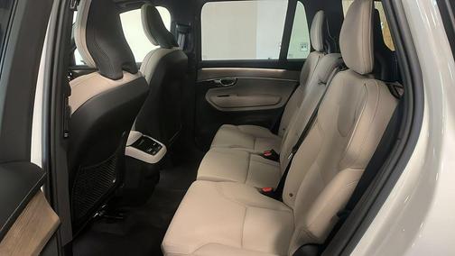2026 Volvo XC90 B6 Plus 7-Seater