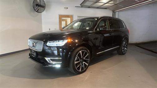 2024 Volvo XC90 B6 Plus Bright Theme 7-Seater