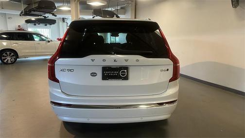2025 Volvo XC90 B6 Plus 7-Seater