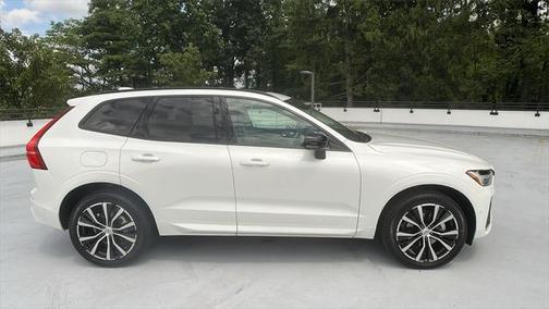 2025 Volvo XC60 Plus