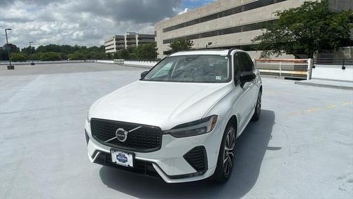 2025 Volvo XC60 Plus