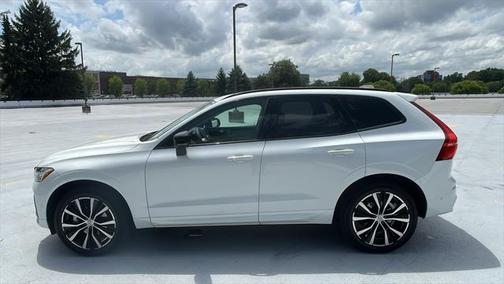 2025 Volvo XC60 Plus