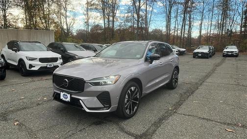 2026 Volvo XC60 B5 Plus