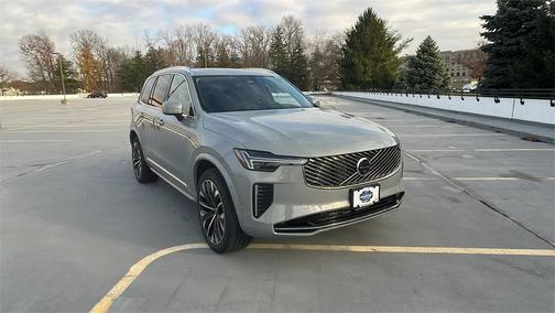 2026 Volvo XC90 Plug-In Hybrid T8 Plus 7-Seater