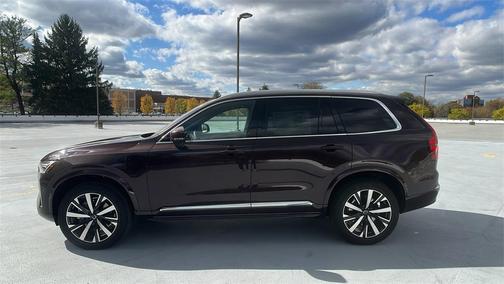 2026 Volvo XC90 B5 Core