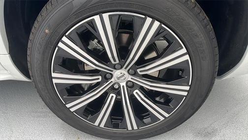2025 Volvo XC90 B6 Plus 7-Seater