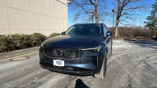2025 Volvo XC90 Plug-In Hybrid T8 Plus 7-Seater