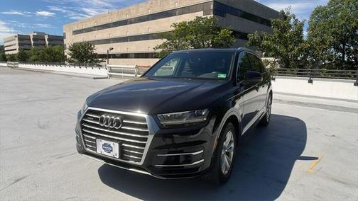 2019 Audi Q7 55 Premium Plus