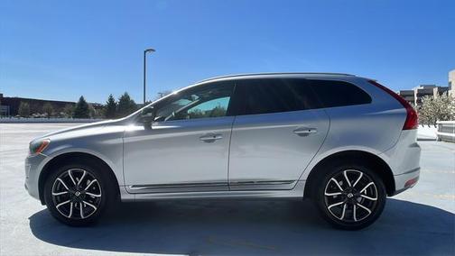 2017 Volvo XC60 T6 Dynamic