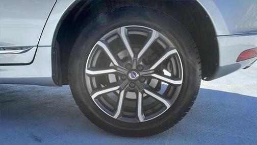 2017 Volvo XC60 T6 Dynamic