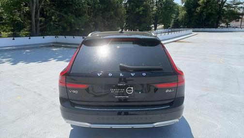 2024 Volvo V90 Cross Country B6 Ultimate