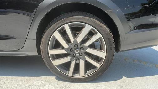 2024 Volvo V90 Cross Country B6 Ultimate