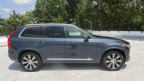 2022 Volvo XC90 T6 Inscription